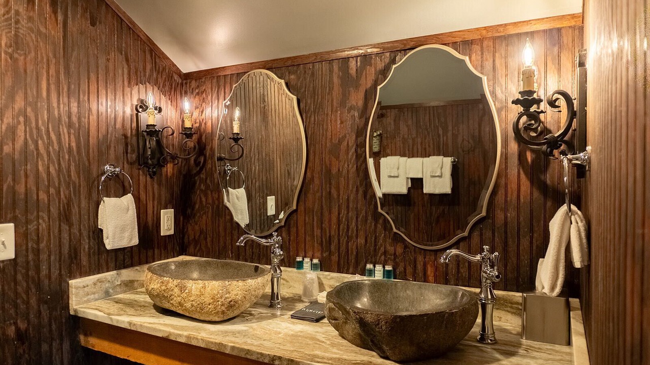 Photo of Bathroom in Donelson