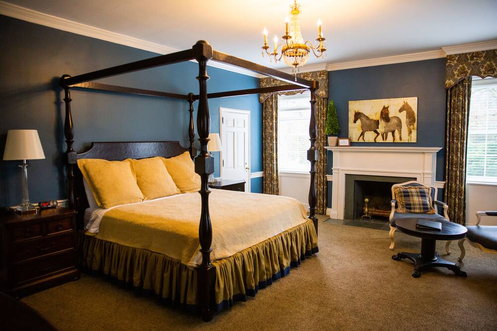 Photo of Bedroom in Clemmons