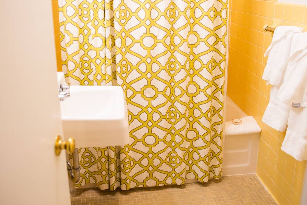 Photo of Bathroom in Clemmons
