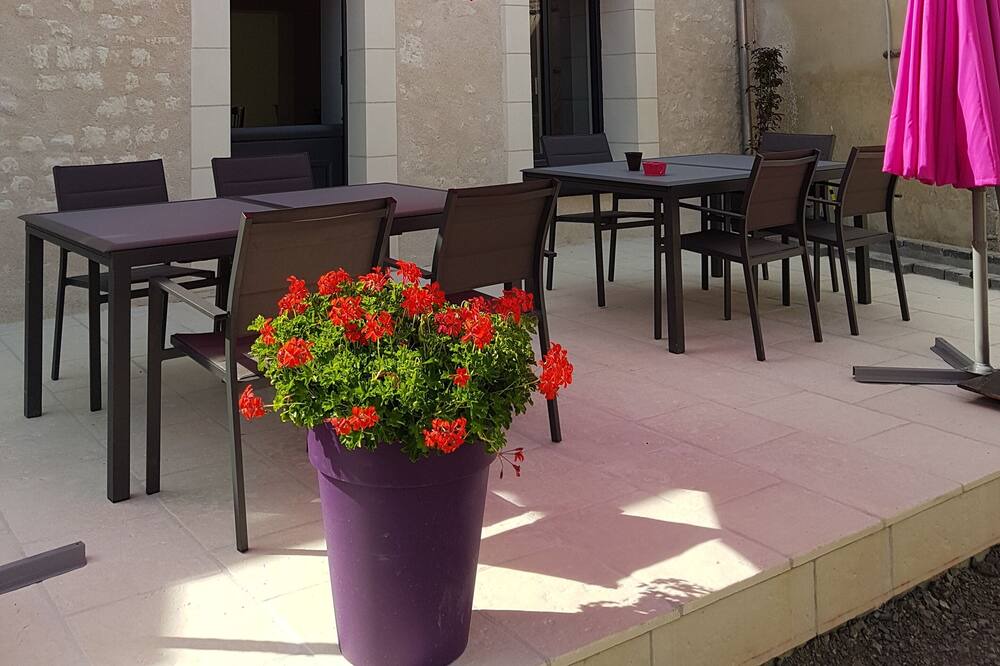 Photo of Patio Balcony in Theneuil