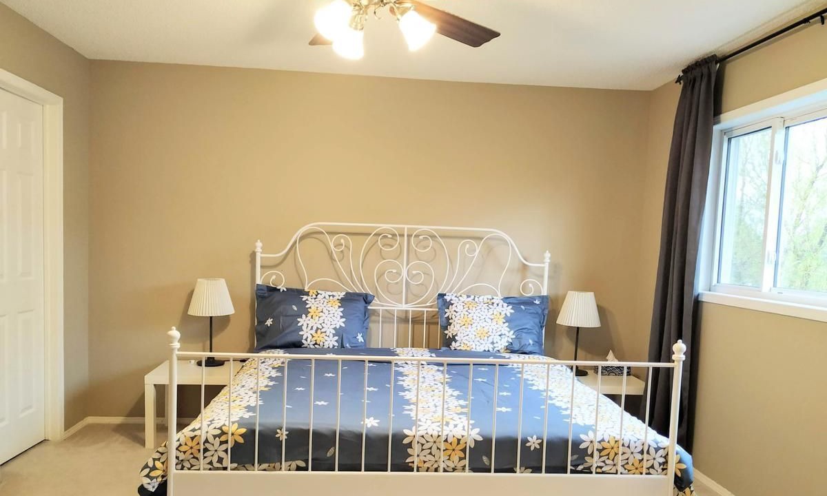 Photo of Others in Hawkwood