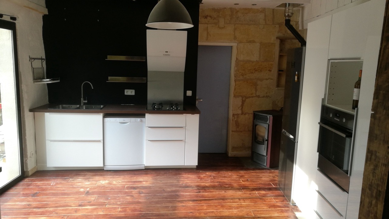 Photo of Kitchen in Petit-Palais-et-Cornemps