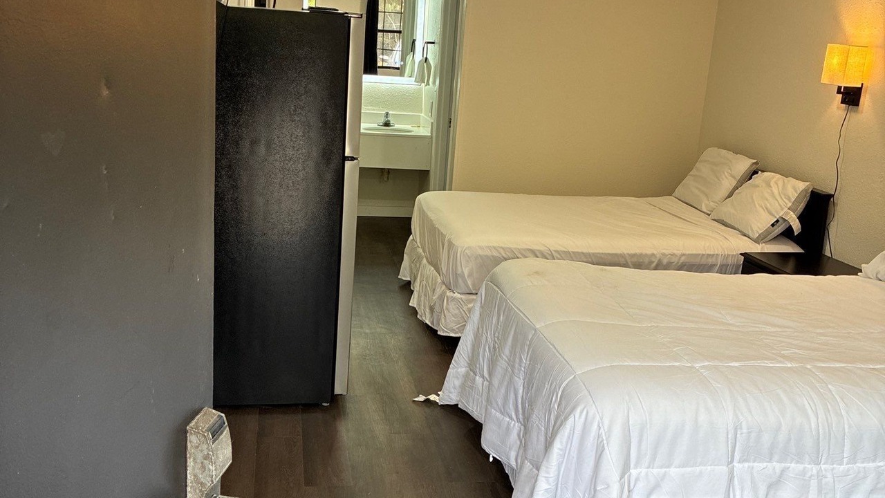 Photo of Bedroom in Talladega