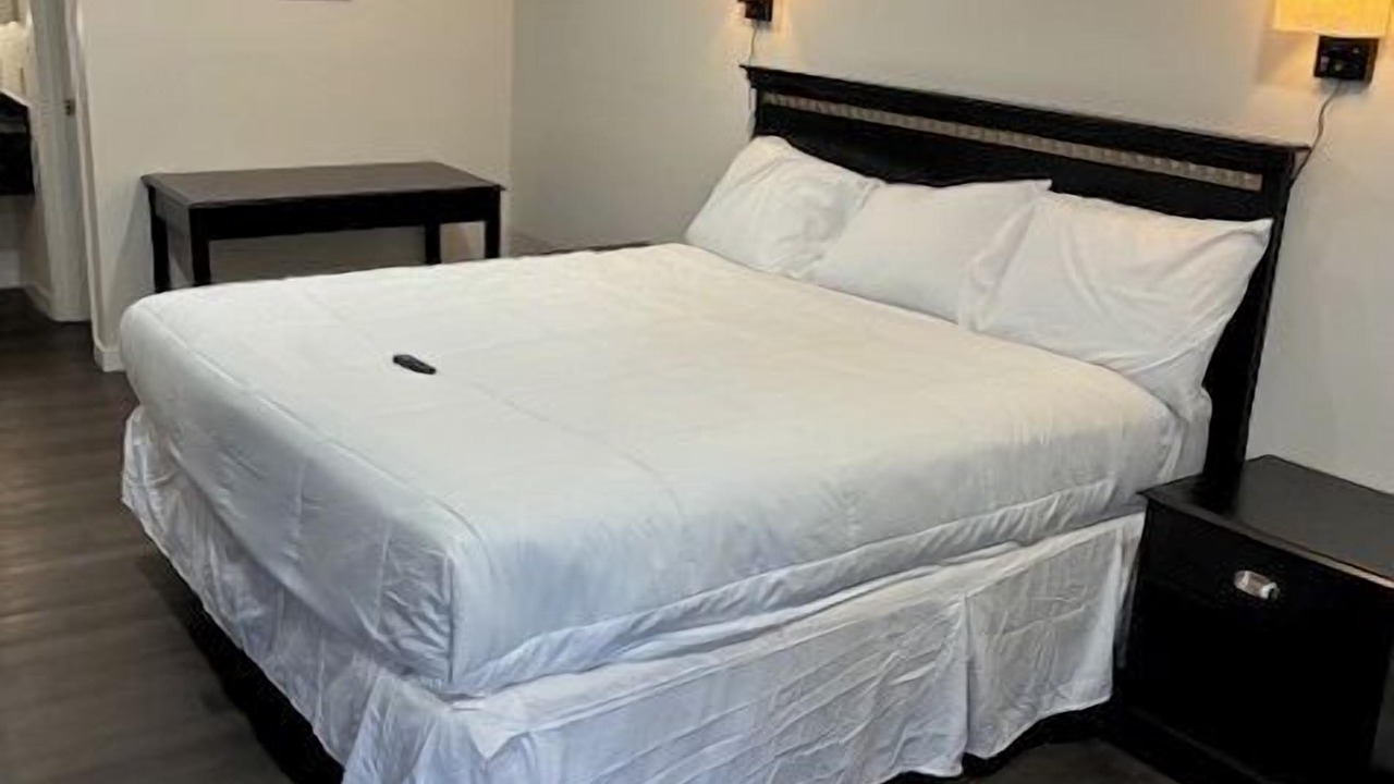 Photo of Bedroom in Talladega