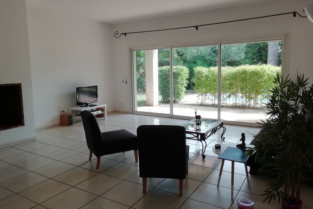 Photo of Livingroom in Baillargues