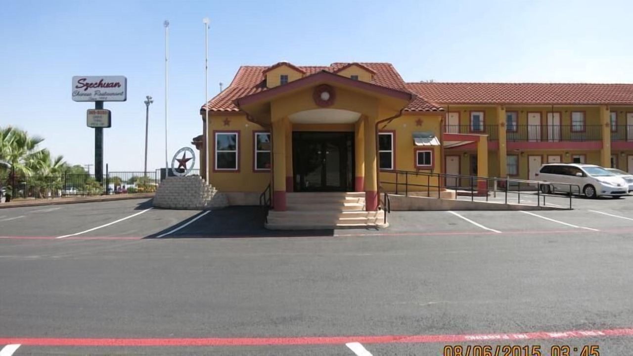 Photo of Outdoor in Taylor
