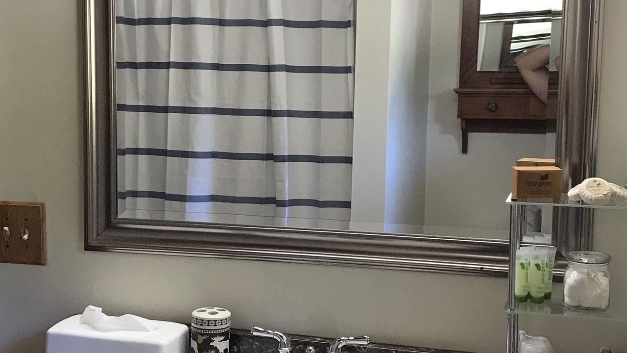 Photo of Bathroom in Poplar Bluff