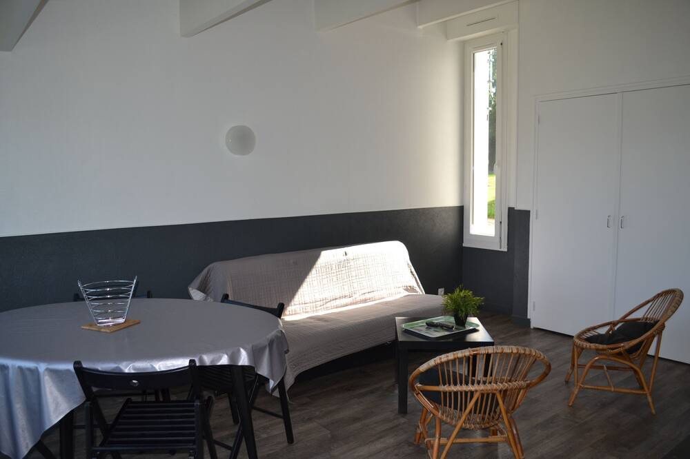 Photo of Bedroom in Verruyes
