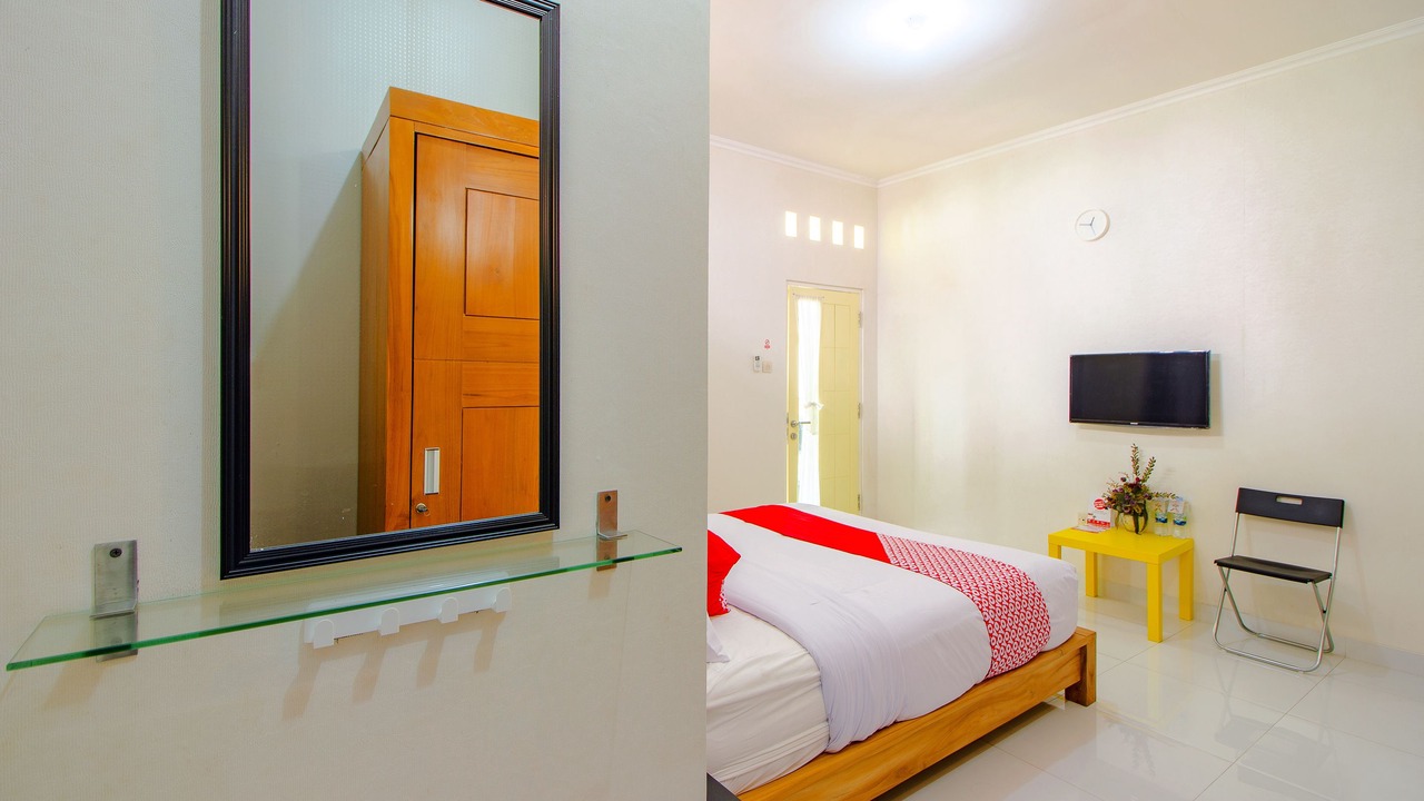 Photo of Bedroom in Kalasan