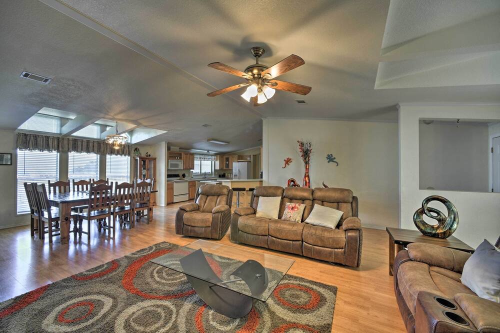 Photo of Bedroom in Lakehills