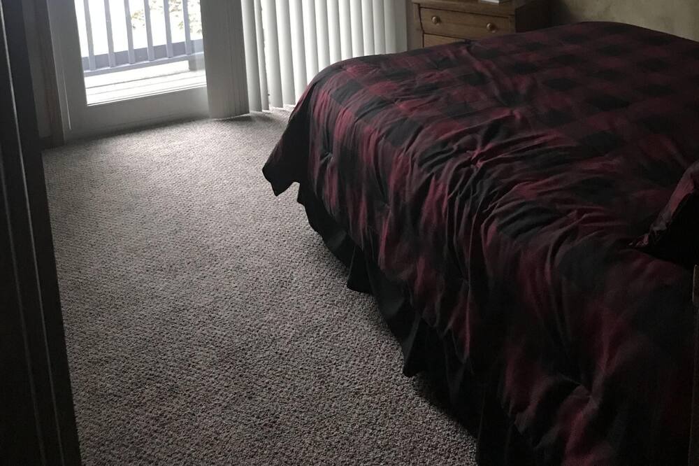 Photo of Bedroom in Cushing