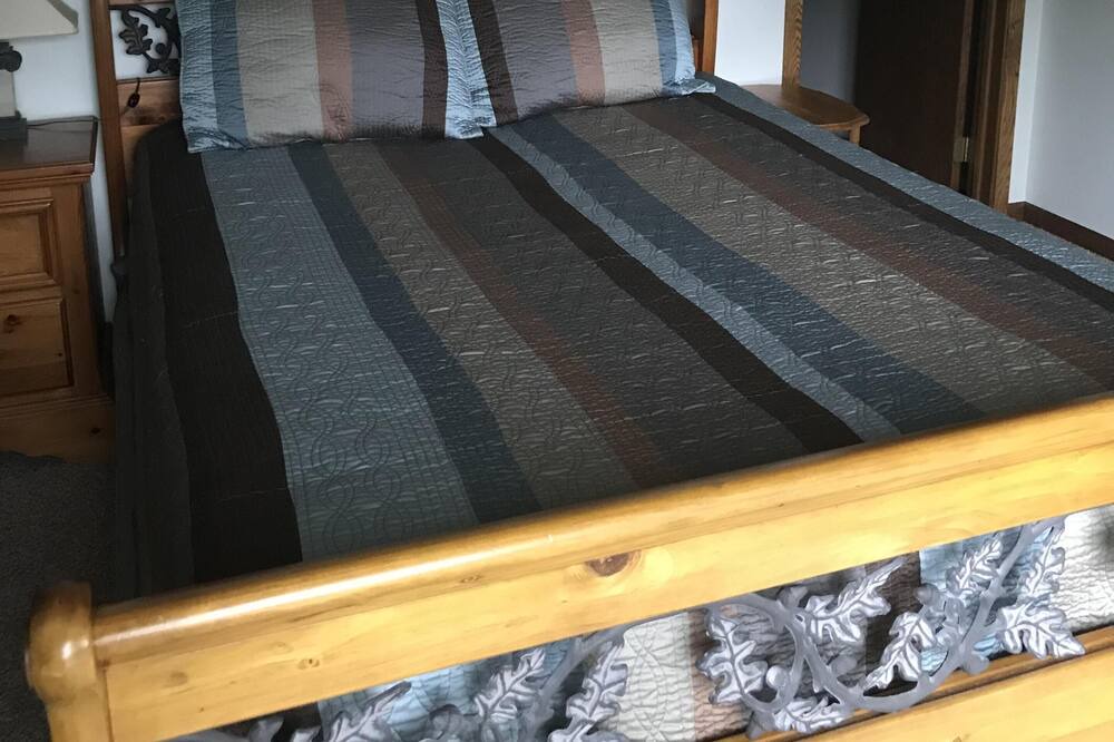 Photo of Bedroom in Cushing