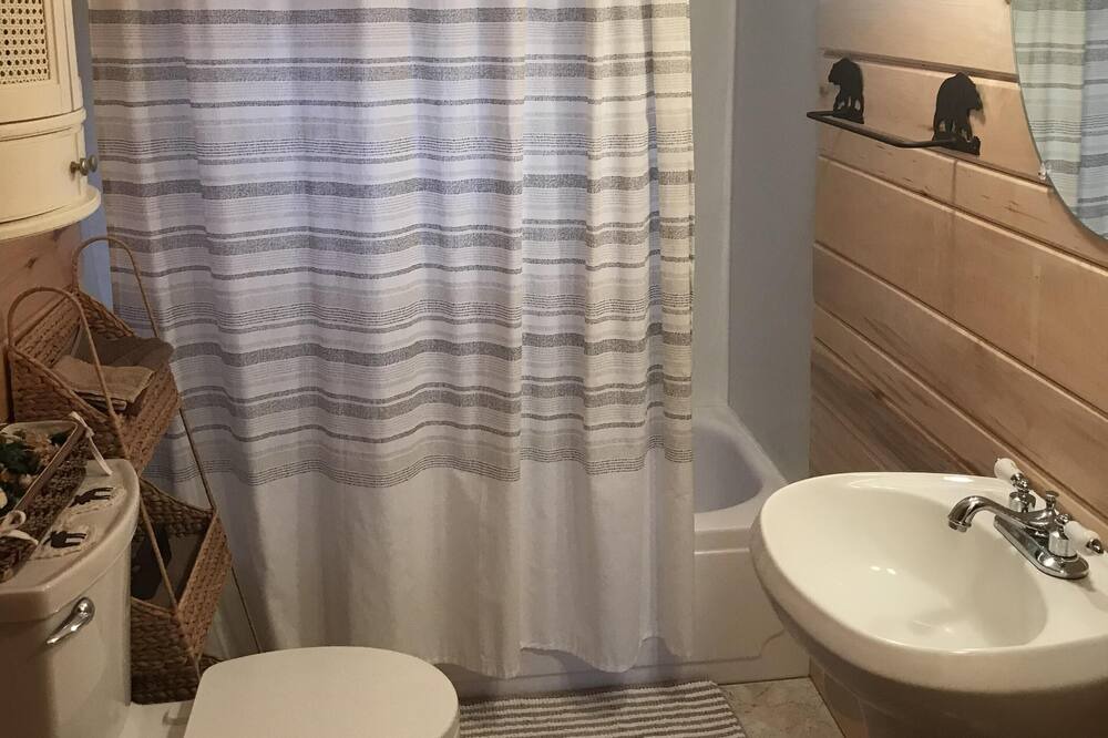 Photo of Bathroom in Cushing
