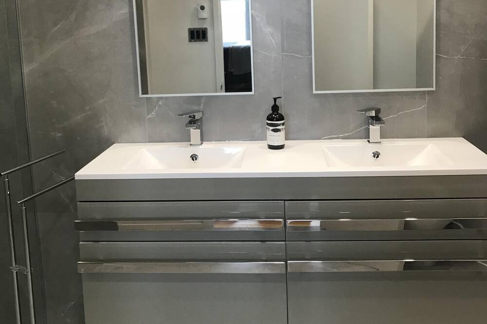 Photo of Bathroom in Maisonneuve