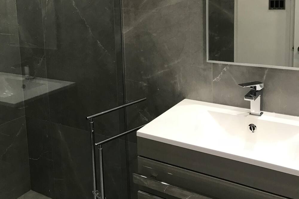 Photo of Bathroom in Maisonneuve