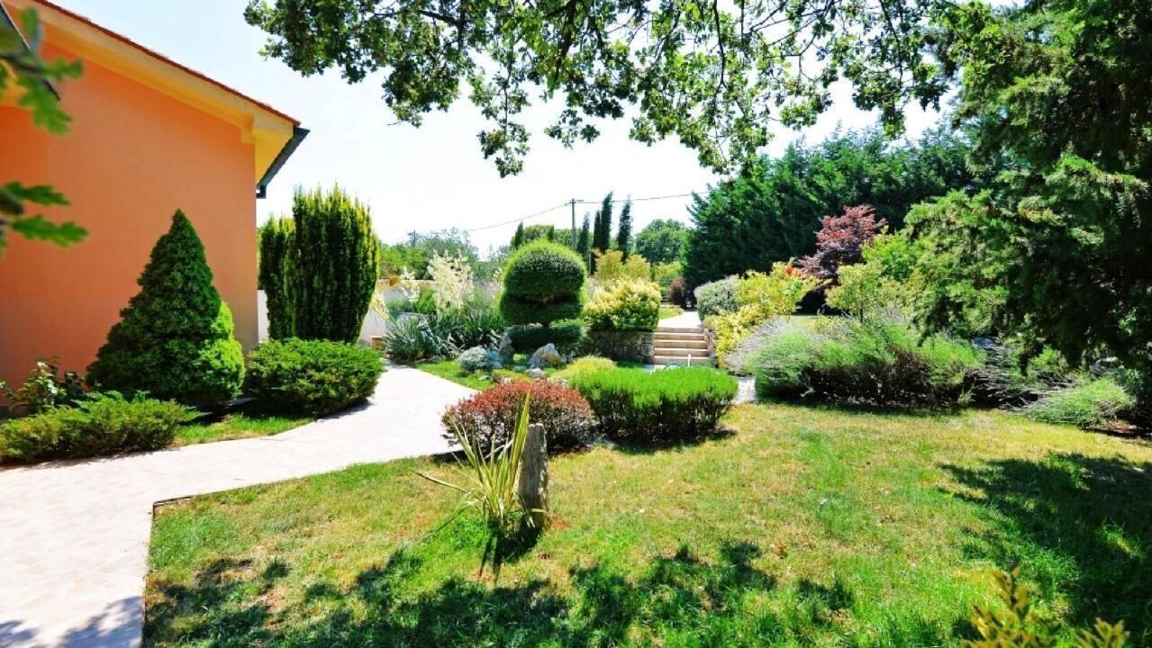 Photo of Outdoor in Kapelica