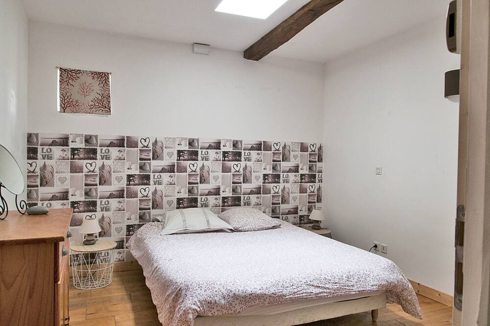 Photo of Bedroom in Grosbreuil