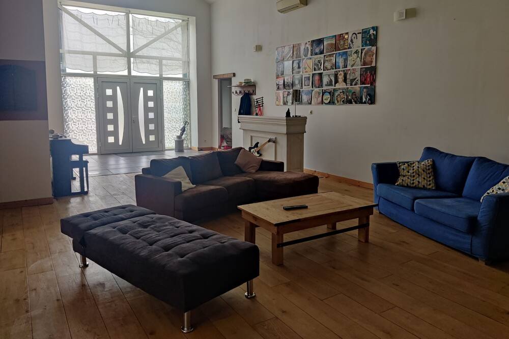 Photo of Livingroom in Grosbreuil
