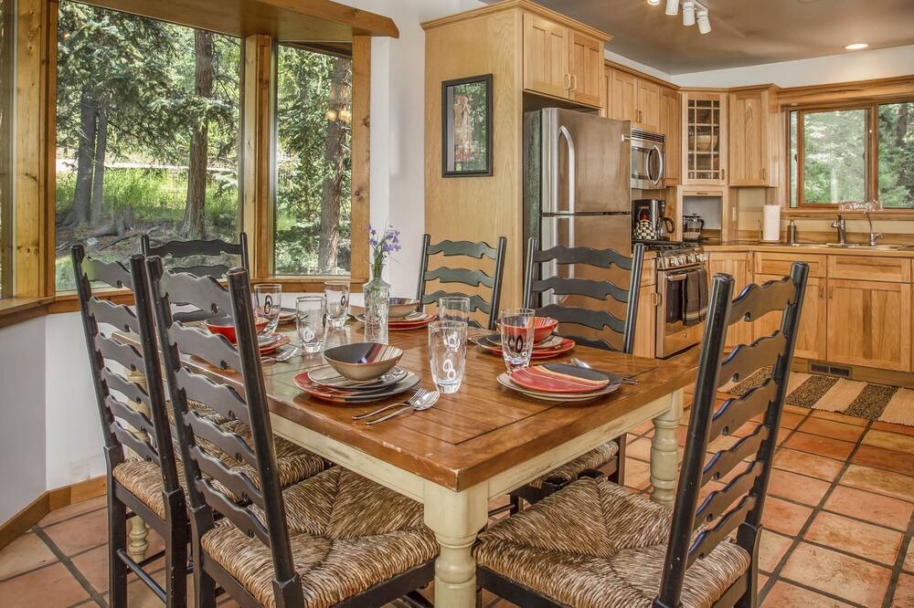 Photo of Kitchen in Shadow Mountain