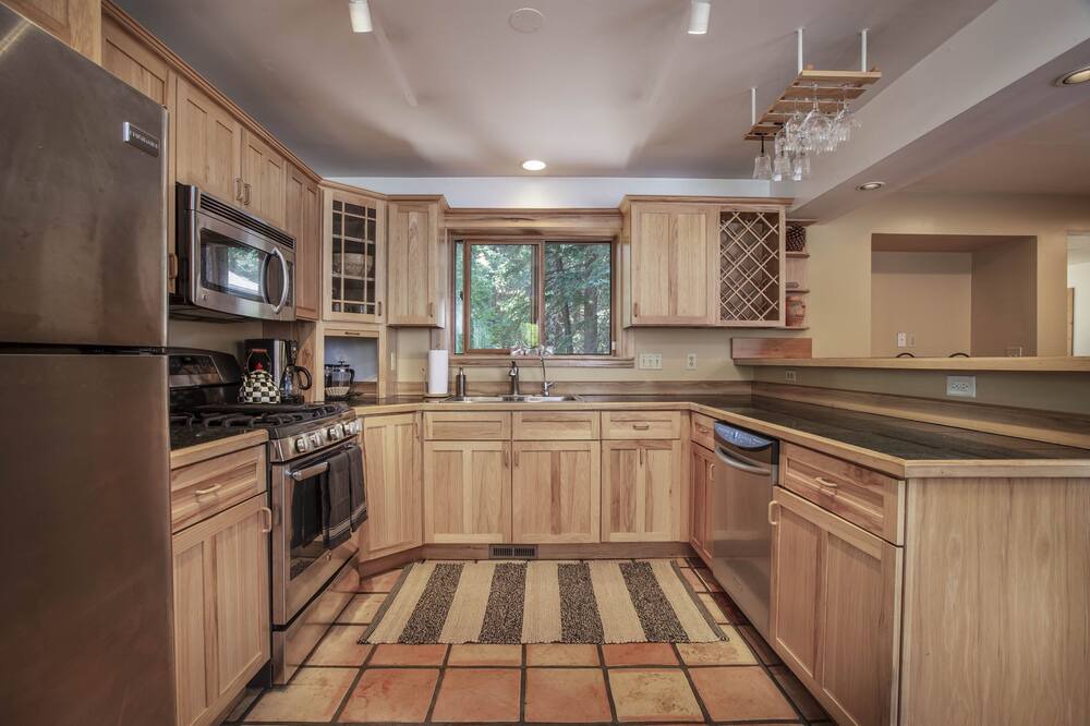 Photo of Kitchen in Shadow Mountain