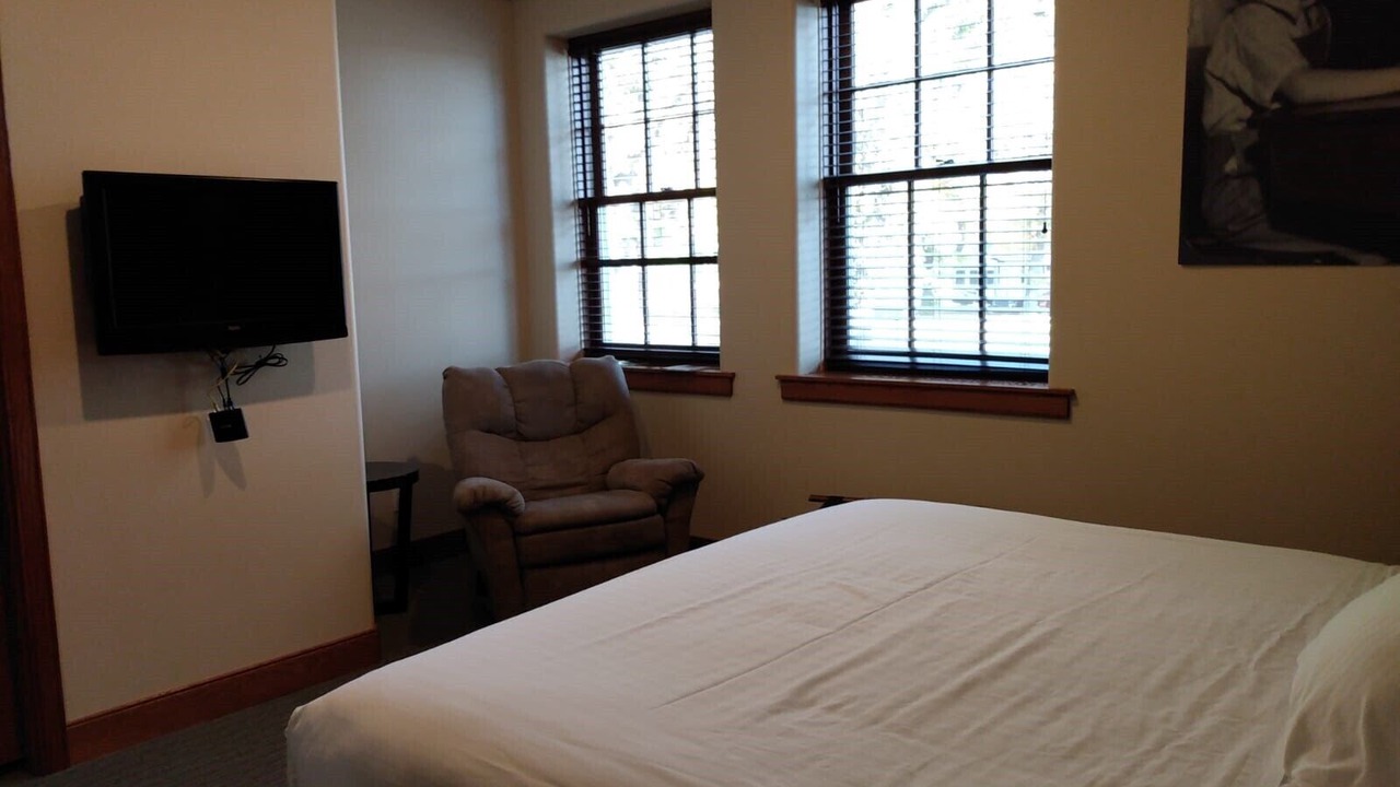 Photo of Bedroom in Gary