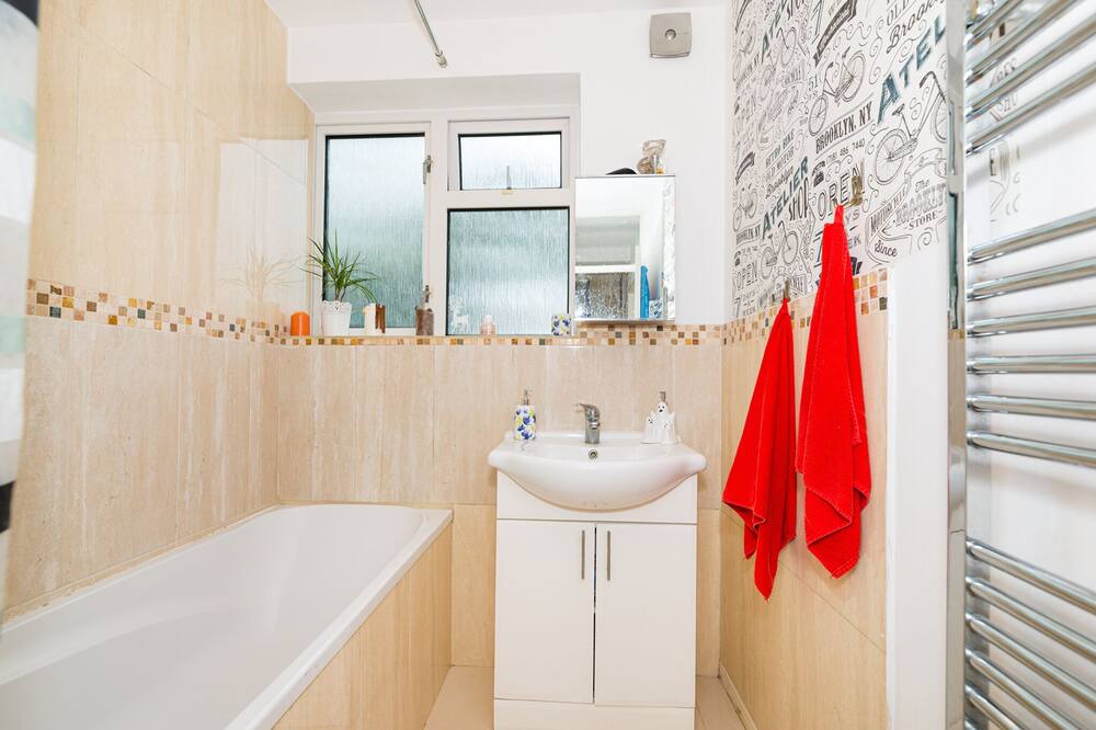 Photo of Bathroom in High Barnet