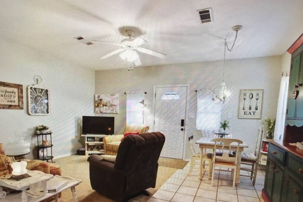 Photo of Livingroom in Waco