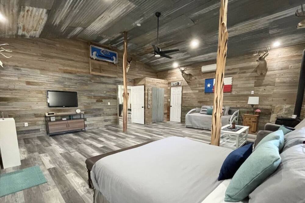 Photo of Bedroom in Bulverde