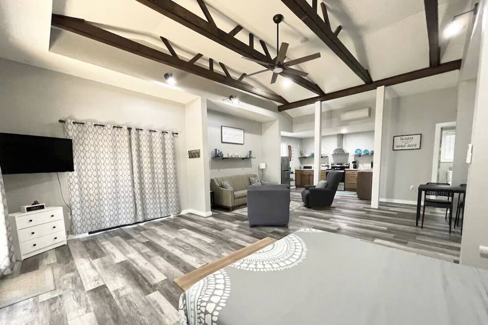 Photo of Bedroom in Bulverde