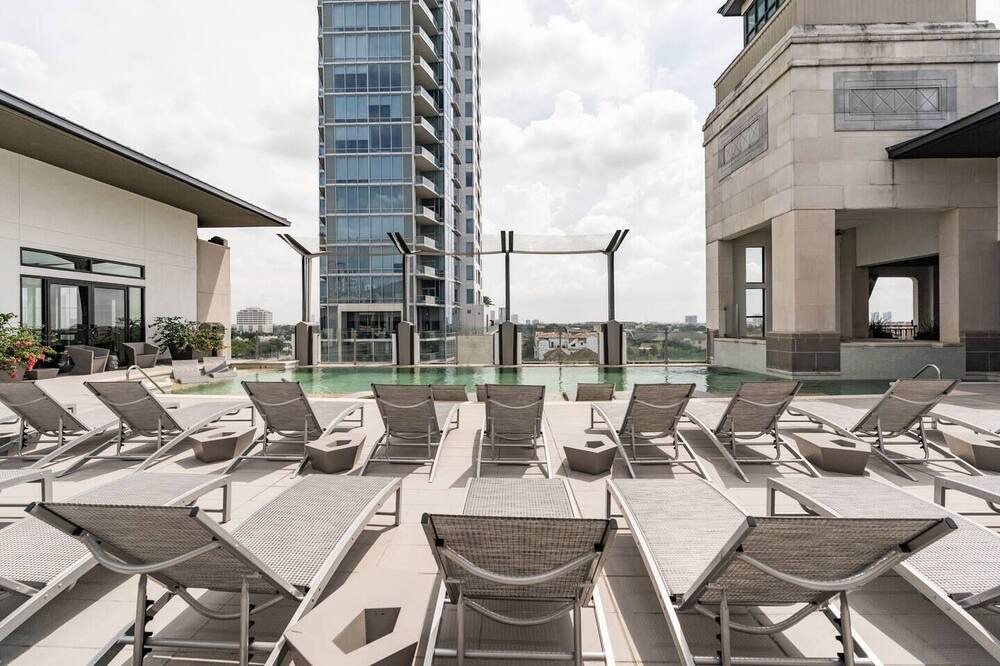 Photo of Others in Greenway Plaza-Upper Kirby