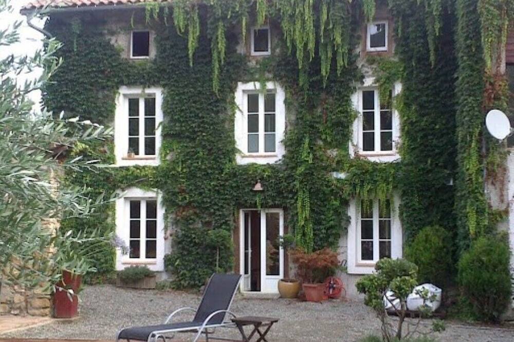 Photo of Outdoor in Mauran
