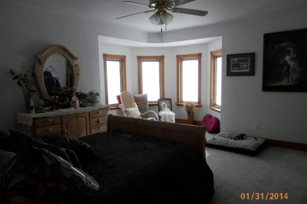 Photo of Bedroom in Viola