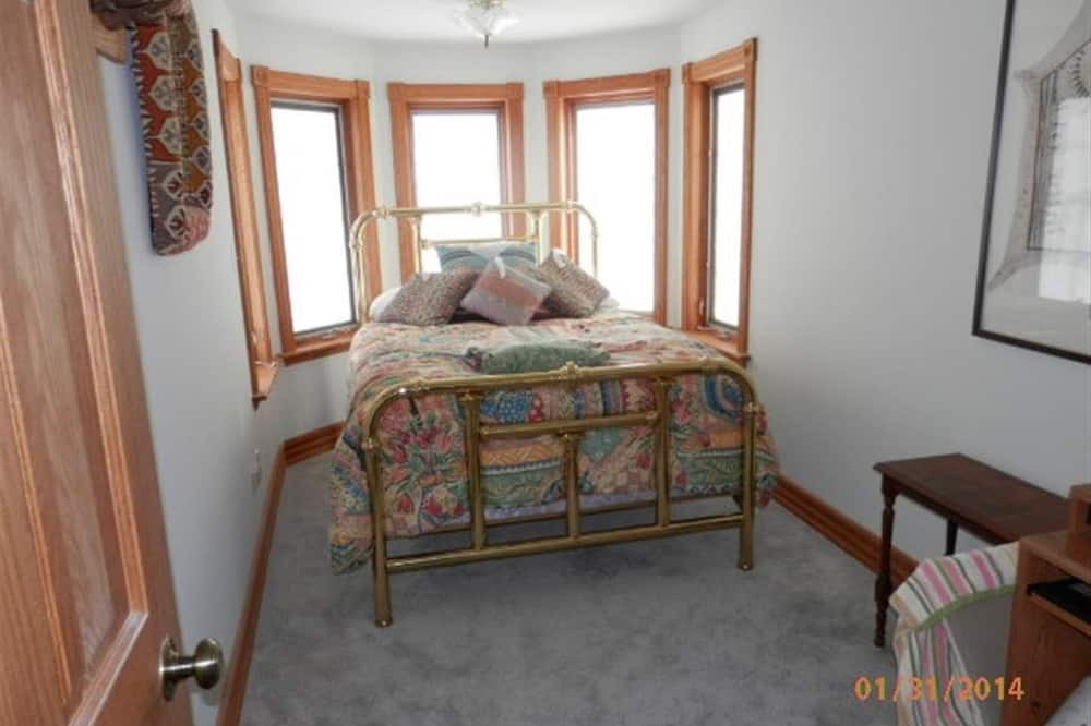 Photo of Bedroom in Viola