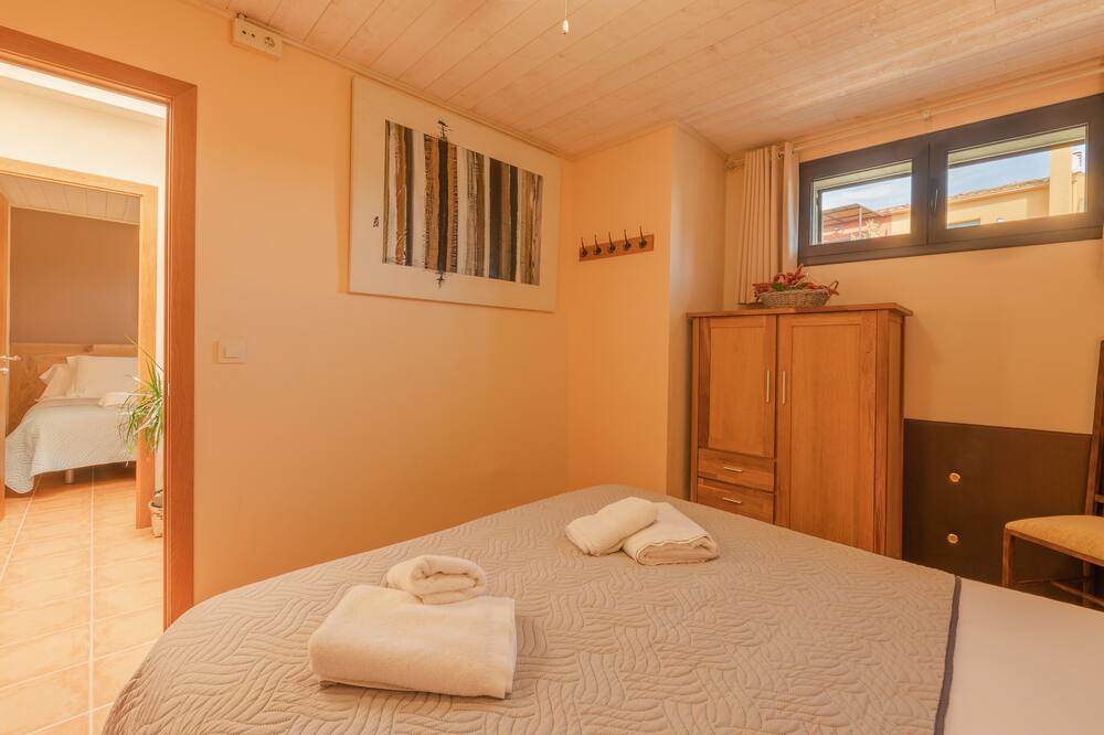 Photo of Bedroom in Vilabertran