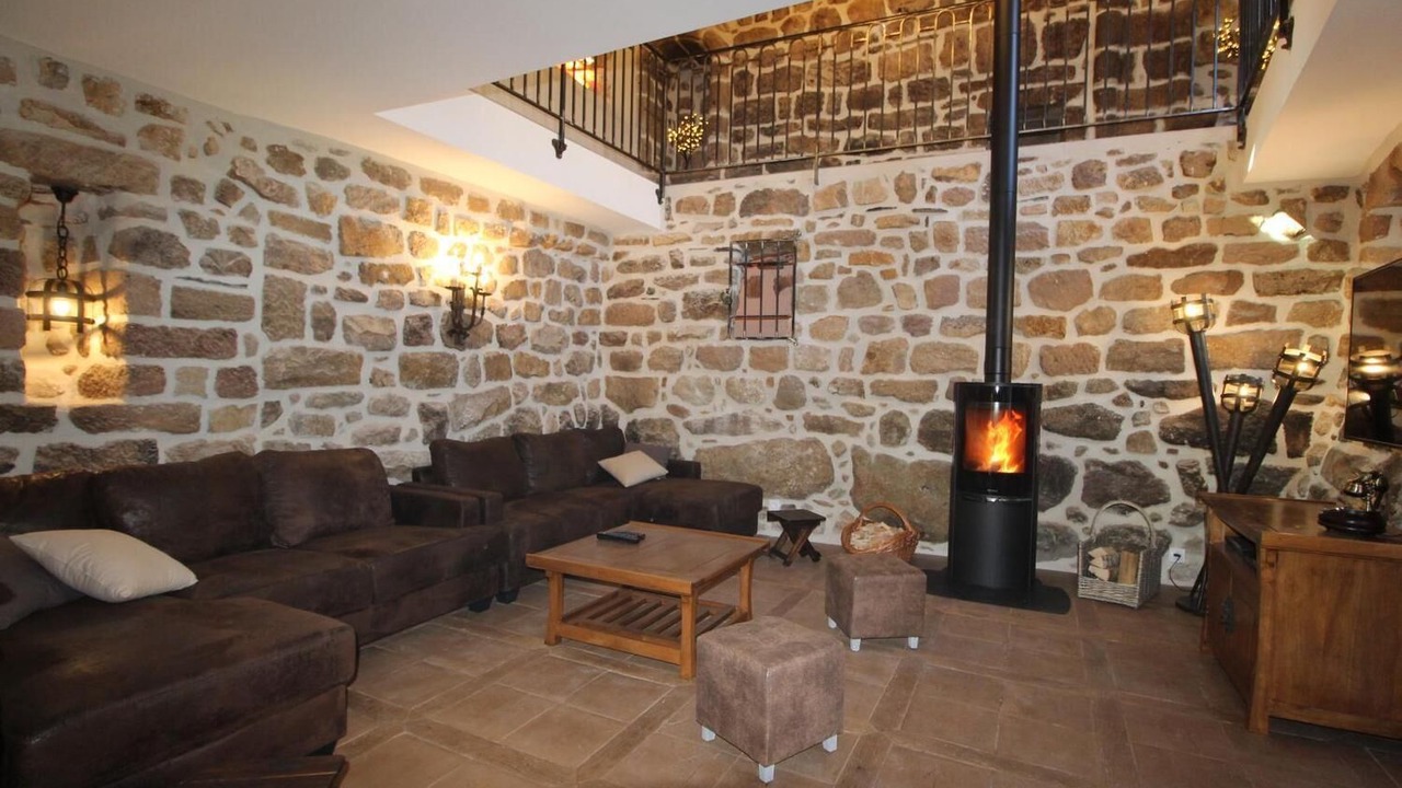 Photo of Livingroom in Chambonas