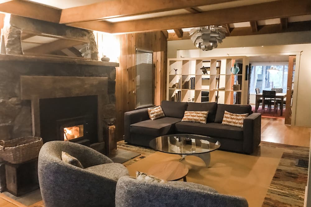 Photo of Livingroom in Kent