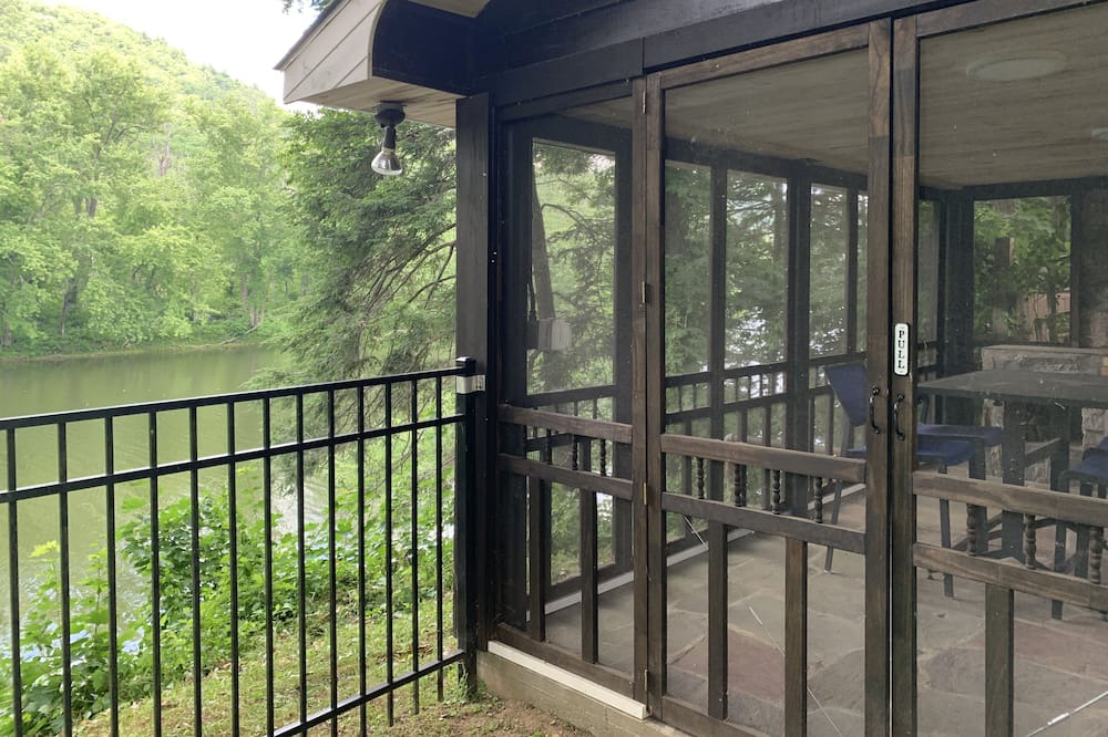 Photo of Patio Balcony in Kent