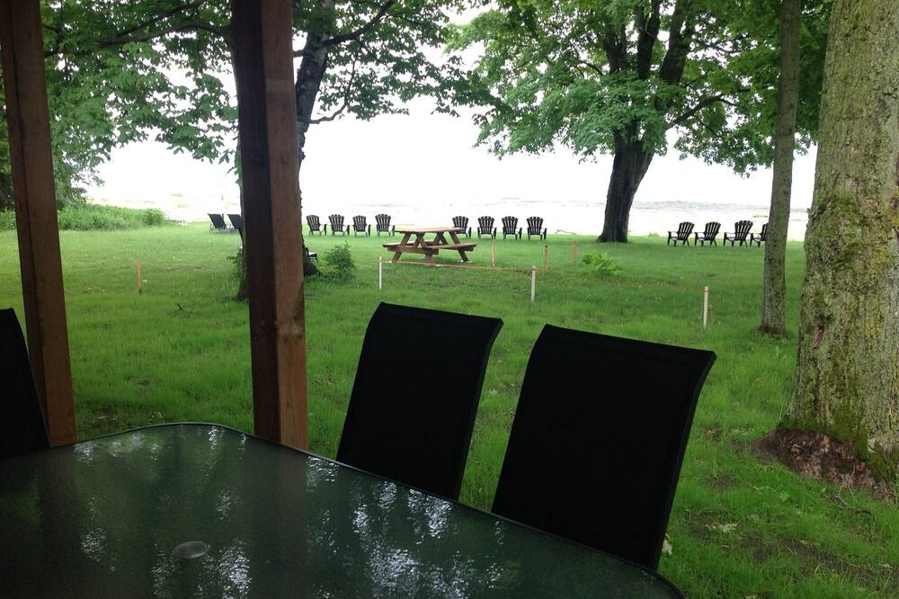 Photo of Patio Balcony in Saint-Laurent-de-l'ile d'Orleans