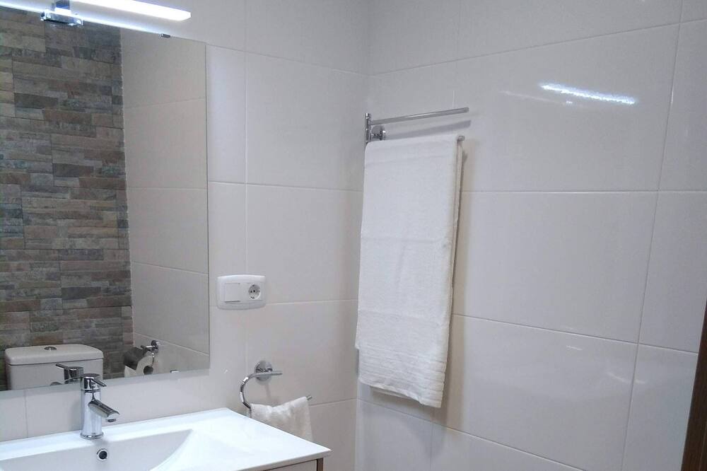 Photo of Bathroom in Benaguacil