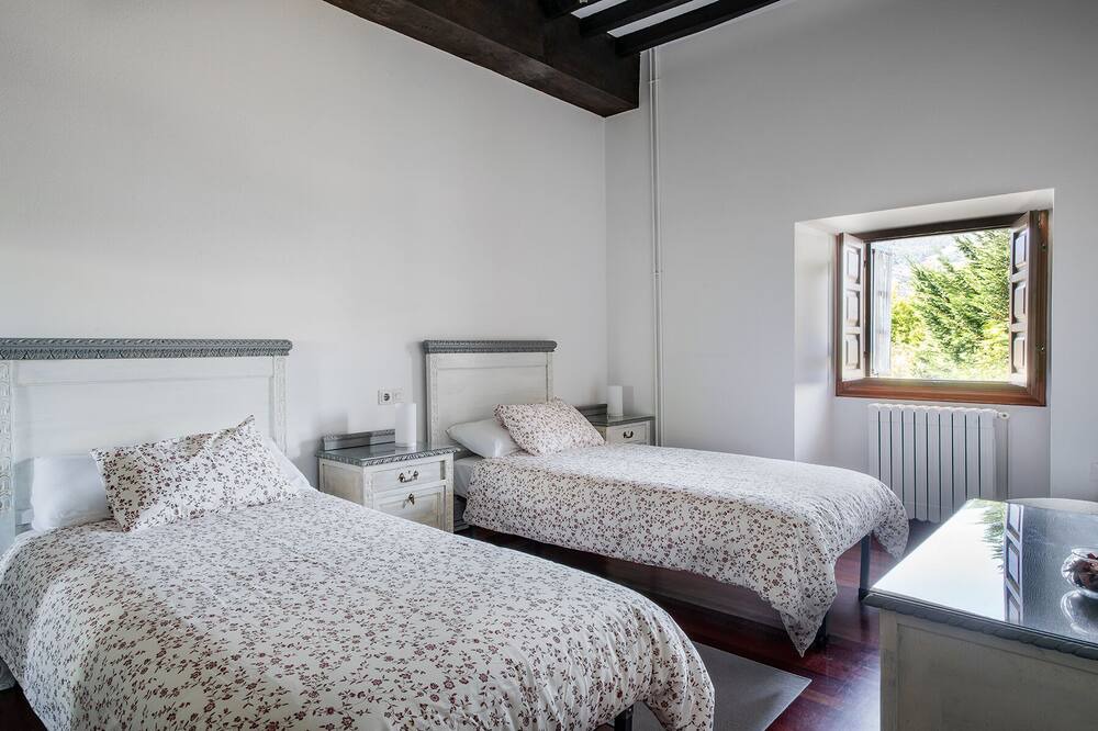 Photo of Bedroom in Los Corrales de Buelna