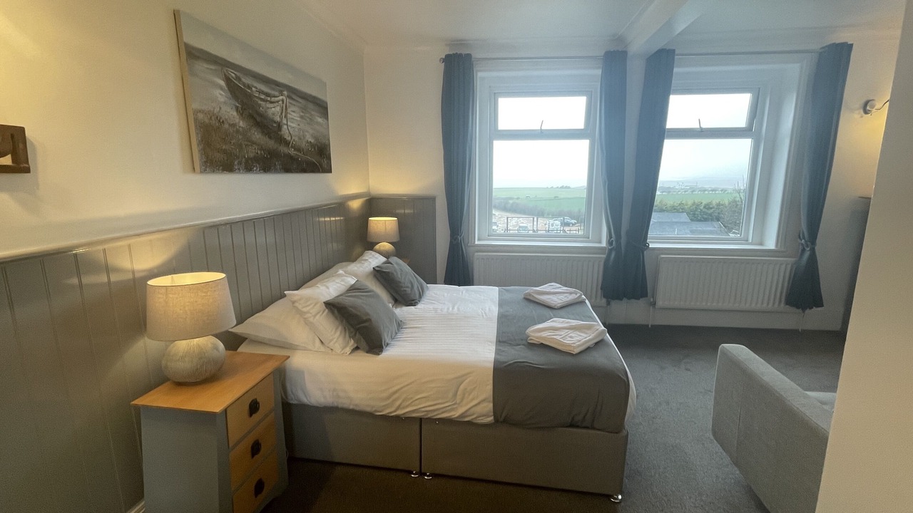 Photo of Bedroom in Chale