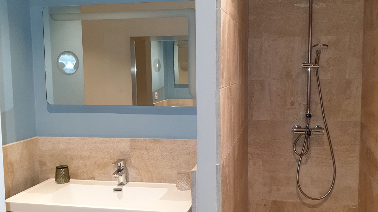Photo of Bathroom in Laubressel
