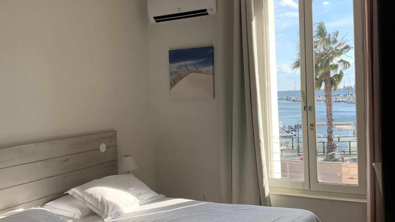 Photo of Bedroom in Meze