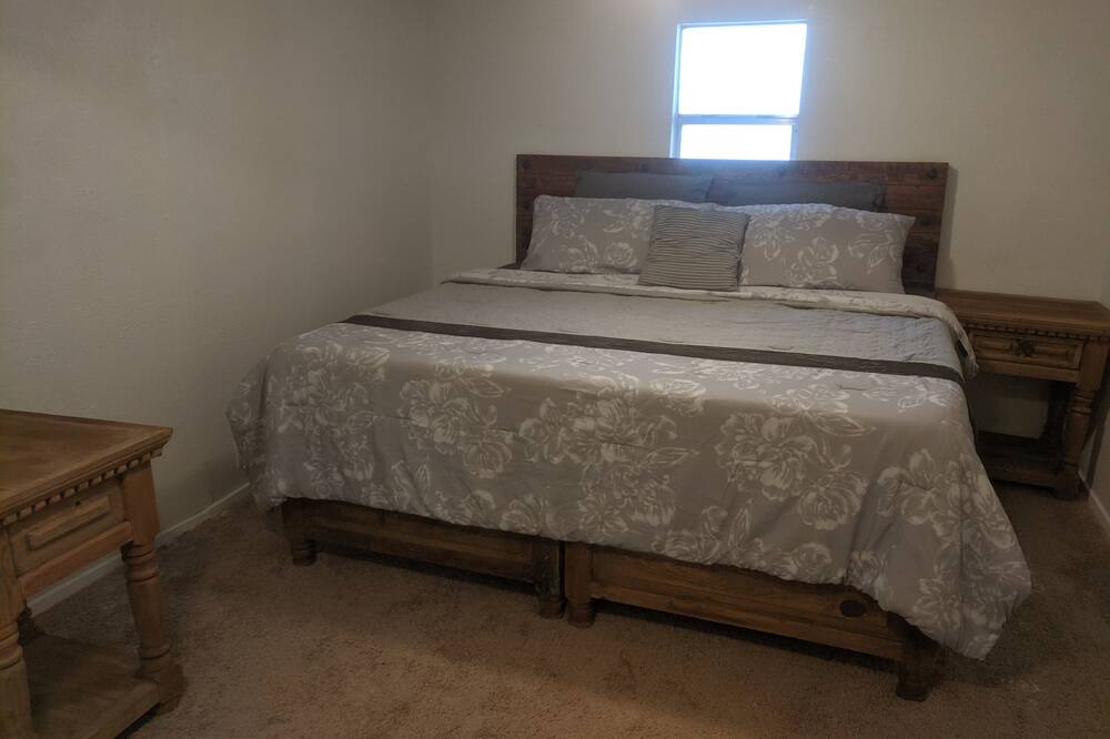 Photo of Bedroom in Northwest Los Angeles Heights