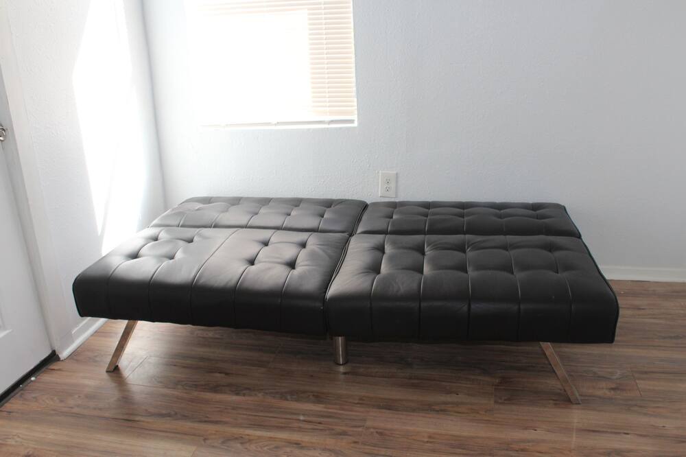 Photo of Bedroom in Northwest Los Angeles Heights