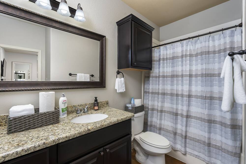 Photo of Bathroom in Wellborn