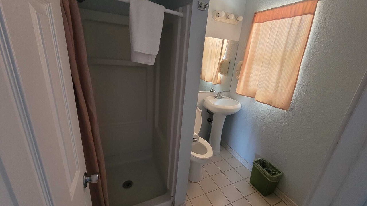 Photo of Bathroom in Lazbuddie