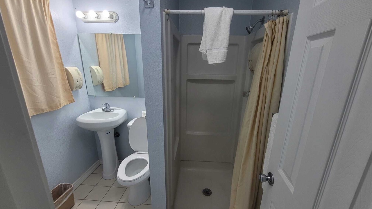 Photo of Bathroom in Lazbuddie