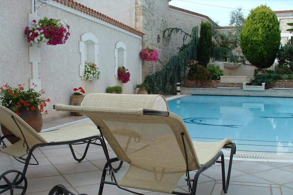 Photo of Outdoor in Mansle