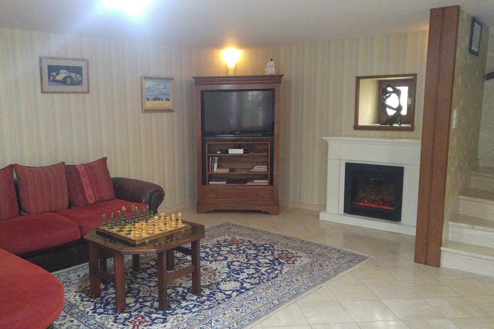 Photo of Livingroom in Mansle